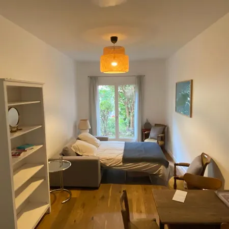 Apartment Cosy A Menilmontant Paris